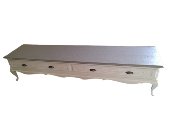 relookage d'un buffet ancien partie basse, décapage, aérogommage, et mise en peinture en deux couleurs au pistolet